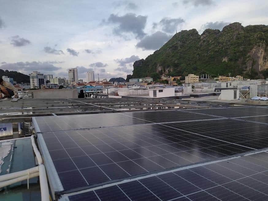 Lắp điện mặt trời tại Hạ Long