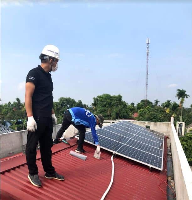 Lắp điện mặt trời cho dàn trâu đào bitcoin tại Hải Phòng