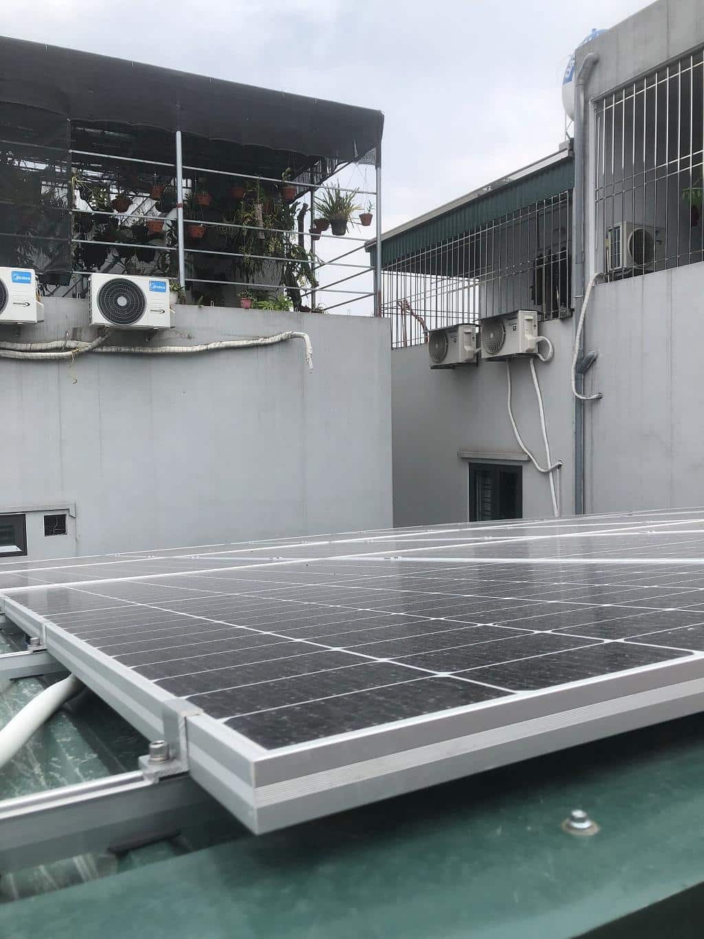 Hệ thống điện mặt trời lưu trữ 10 kwh