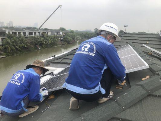 Hệ thống điện mặt trời 25 kw 3 pha hòa lưới lưu trữ 30kwh tại Ecopark Văn Giang Hưng Yên