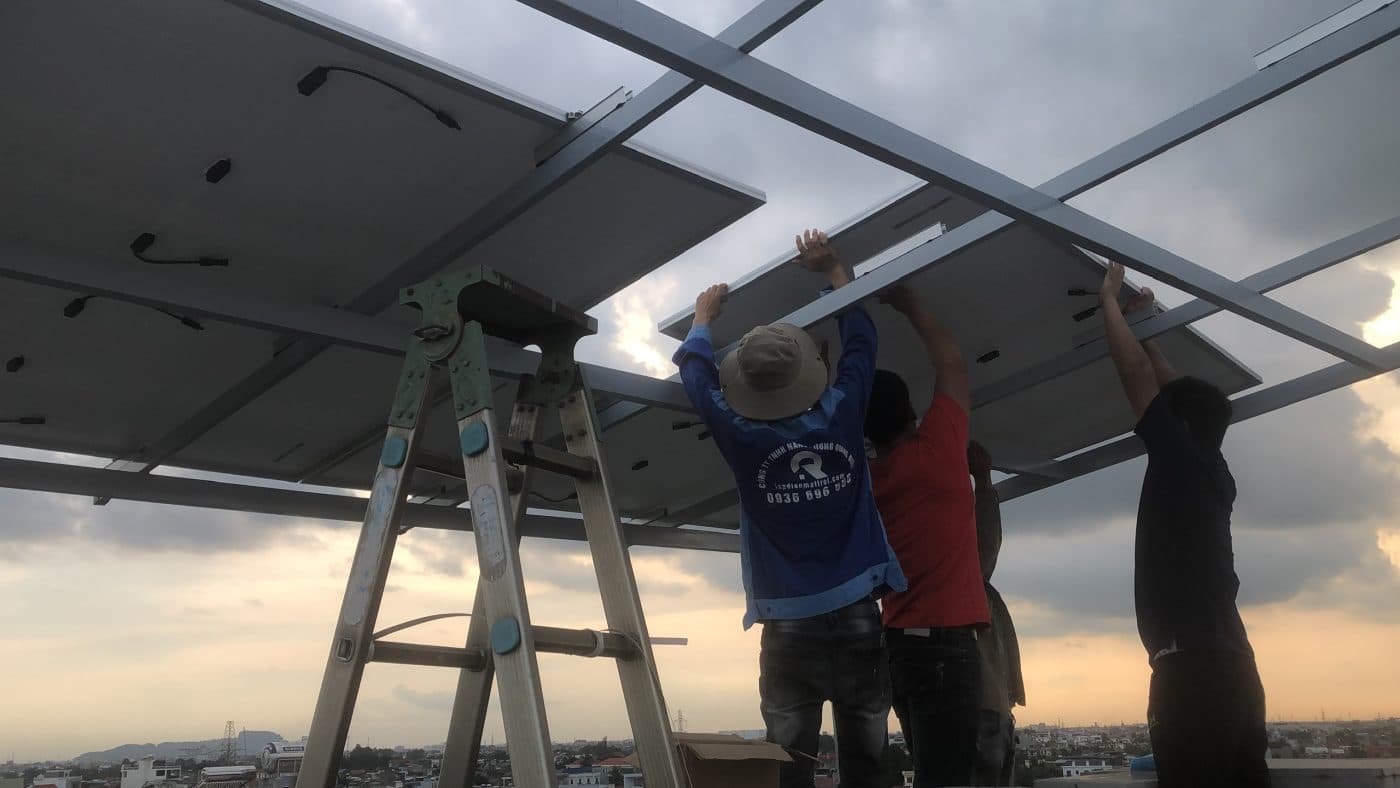 Lắp đặt hệ thống điện năng lượng mặt trời hòa lưới có lưu trữ 5kw tại Hải Phòng