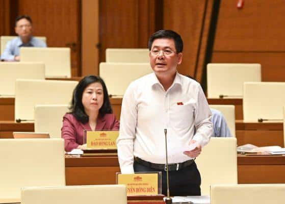 Bộ trưởng bộ công thương trả lời chất vấn về phát triển điện mặt trời mái nhà