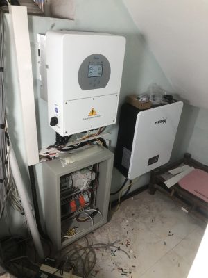 Pha thứ ba của khách sạn sử dụng hệ thống điện mặt trời lưu trữ