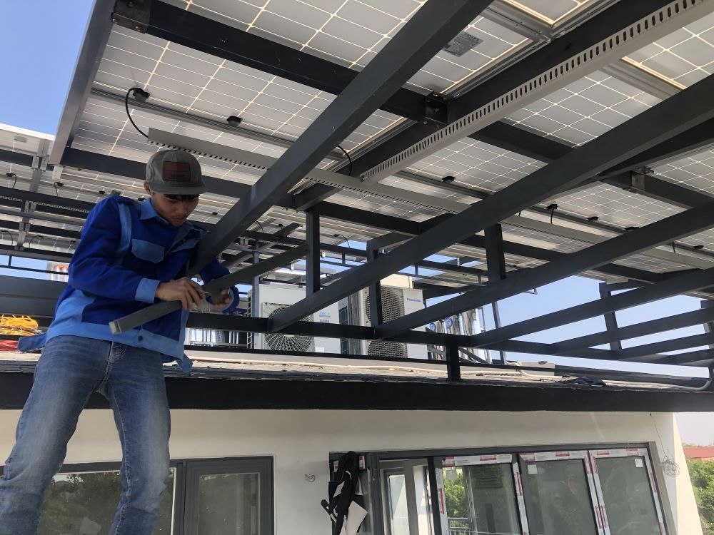 Phân biệt hệ thống điện mặt trời hòa lưới, độc lập và lưu trữ cùng Quang Điện phan biet he thong dien mat troi 1 Phân biệt hệ thống điện mặt trời